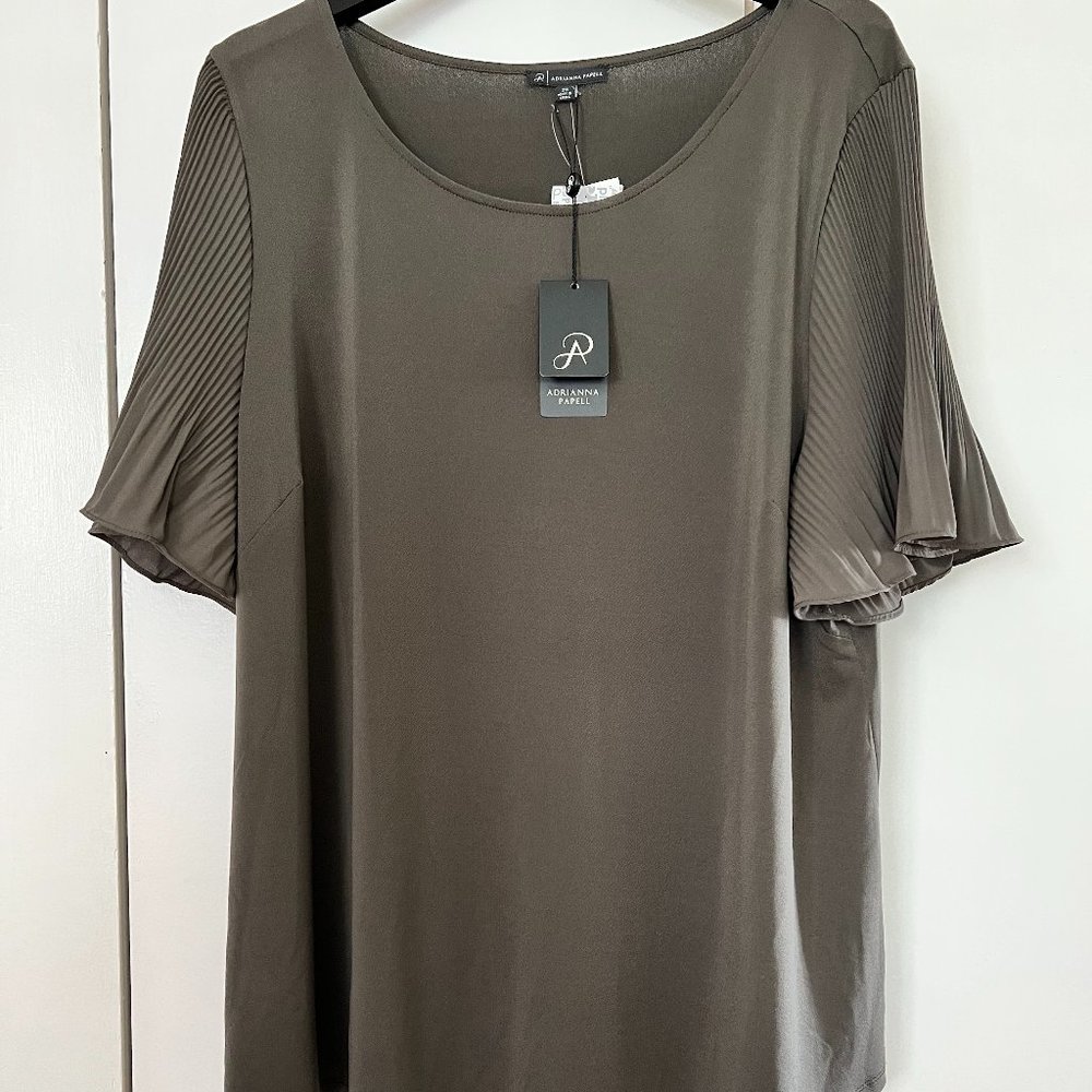 Adrianna Papell Ripple Sleeve Blouse Fatigue Size 2x